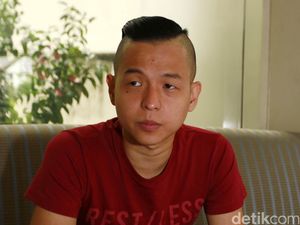 Medsosnya Dikeroyok Gara-gara Malaysia 812, Ernest: Silakan!