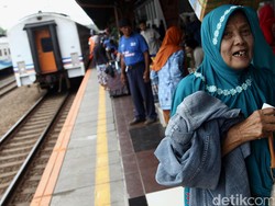 Libur Panjang, Tiket KA dari Surabaya Nyaris Tak Tersisa