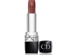 5 Lipstik Cokelat Ala Kylie Jenner untuk Berbagai Warna Kulit