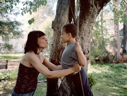 Saat Keseharian Single Mother dengan Skizoafektif Diabadikan dalam Foto