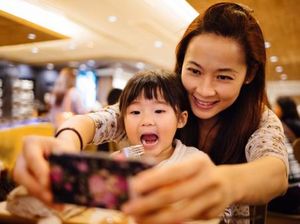 Curhat Anak Remaja yang Lelah Punya Ibu Selebgram Terkenal Curhat Anak Remaja yang Lelah Punya Ibu Selebgram Terkenal