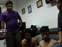 Incar Wanita Berkalung Emas, Duo Bandit Diringkus Buser Polsek Tambora