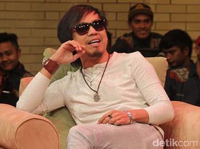 Nama Asli Penyanyi Indonesia yang Jarang Orang Tahu, Ian Kasela hingga Tompi
