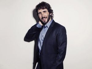 Video: Serba-serbi Keseruan Konser Josh Groban di Indonesia!