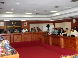 MKD Bacakan Surat Pengunduran Diri Novanto dari Ketua DPR