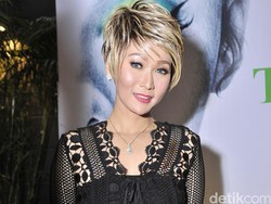 Demi Tampil Cantik, Inul Tanam Benang Hingga Setrika Wajah
