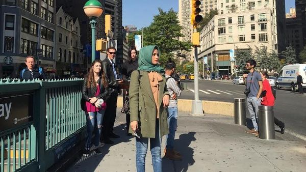 Menyatukan Bulan yang Terbelah di Langit Amerika