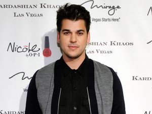 Rob Kardashian dan Tunangan Masih Rahasiakan Jenis Kelamin Anak Rob Kardashian dan Tunangan Masih Rahasiakan Jenis Kelamin Anak