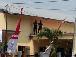 Sniper Amankan Rekapitulasi Hasil Suara KPU Situbondo