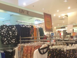 Diskon Hari Ibu, Busana Wanita Hanya Rp 9.900 di Metro Department Store