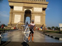 Hadiah Sepeda dari Risma Lecut Semangat Ketut di Kejuaraan Dunia