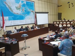 Komisi II DPR Raker Bareng Mensesneg dan Wagub DKI Bahas Aset Negara