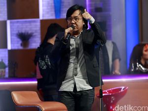 Dirawat karena Sakit Punggung, Ari Lasso Batalkan Show Dirawat karena Sakit Punggung, Ari Lasso Batalkan Show