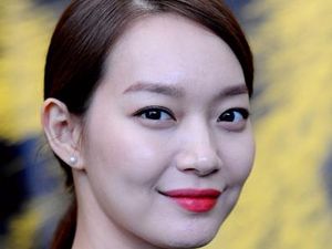 Tampar-tampar Wajah Sendiri, Rahasia Kulit Glowy Wanita Korea Tampar-tampar Wajah Sendiri, Rahasia Kulit Glowy Wanita Korea