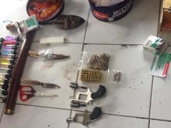 Ini Wujud Pistol dan Senjata Tajam yang Disimpan Napi LP Kerobokan di Sel