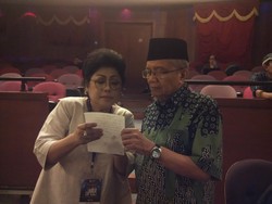 Ultah Ke-70, Iin Parlina Bimbo Bikin Buku Diskografi