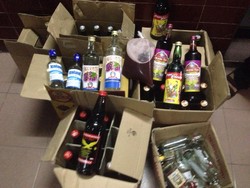 Polisi Sita Puluhan Botol Miras di Lokasi Rawan Tawuran di Setiabudi