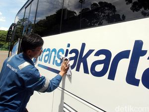 Pengumuman! Mulai Senin, Tarif Bus Terintegrasi Busway Turun Jadi Rp 3.500