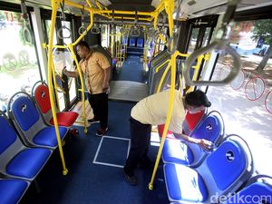 Selain Kurangi Polusi, Ini Untungnya Naik Angkutan Umum Buat Kamu Selain Kurangi Polusi, Ini Untungnya Naik Angkutan Umum Buat Kamu