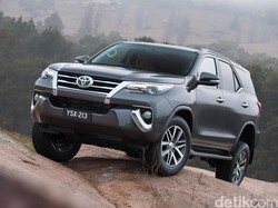Toyota: Fortuner Datang Januari!