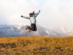 Diprediksi Buta, Wanita Ini Keliling Dunia & Posting Foto-foto Keren di Instagram