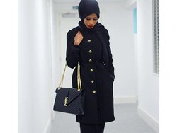 Tampil Stylish dengan Rok Span dan Hijab Tanpa Harus Terlihat Ketat