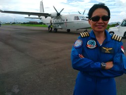 Esther Gayatri, Srikandi Indonesia Satu-satunya Pilot Penguji Pesawat di Asia