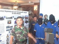 Perompak Kapal Tanker MT Joaquim Ditangkap di Bandung