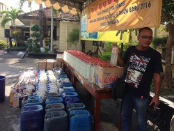 Ribuan Liter Arak Jowo dan Tuwak Dimusnahkan