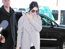 7 Sepatu Favorit Selebriti Sepanjang 2015