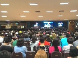 Ibadah Misa Natal di Surabaya Berlangsung Aman