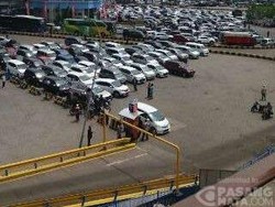 Pelabuhan Merak Diprediksi Kembali Dipadati Penumpang Mulai Malam ini