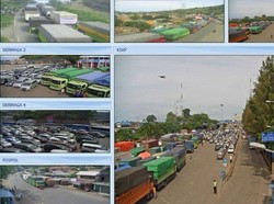 Libur Panjang, Antrean Kendaraan di Pelabuhan Merak Mengular