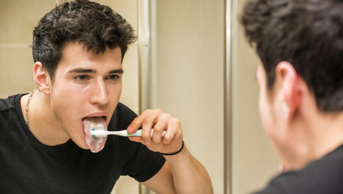 Kandungan dalam pasta gigi bisa sedikit mengacaukan kerja indra pengecap kamu. (Foto: Thinkstock)