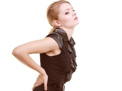 Tanpa Disadari, Kebiasaan Ini Bisa Merusak Postur Tulang dan Bikin Bungkuk