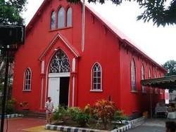 Gereja Merah Immanuel Peninggalan Zaman Belanda