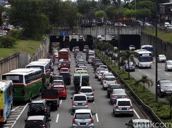 Imbas Libur Panjang, Kemacetan 6 Km Terjadi di Tol Jakarta arah Merak