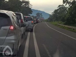 Jalur Puncak Bebas Macet Setelah Lewat Cimori Riung Gunung