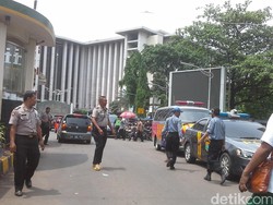 Indahnya Toleransi Antar Umat Beragama di Istiqlal dan Katedral