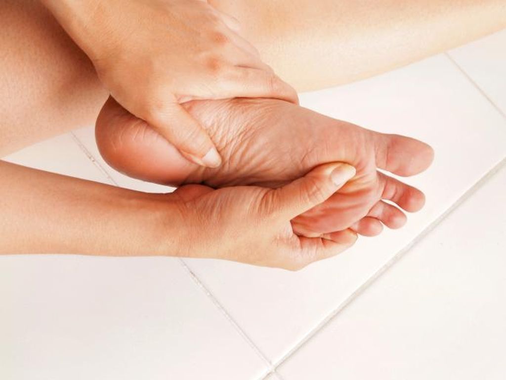 Kapalan di Kaki Bikin Sakit? Begini Cara Atasinya Kapalan di Kaki Bikin Sakit? Begini Cara Atasinya