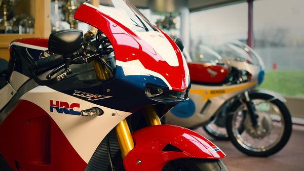 Pembeli Pertama Motor Honda RC213V-S di Dunia