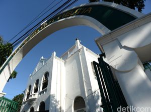 Sarat Sejarah, 4 Masjid di Jakarta Ini Bikin Hati Adem