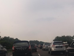 Lalin di Cipularang arah Jakarta Merayap Jelang Rest Area KM 72