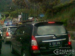 Tol Arah Puncak Bogor Macet, Antrean Kendaraan 3 Km