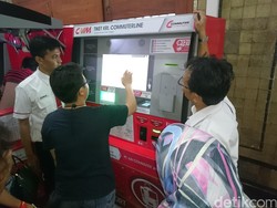 Vending Machine di Stasiun Pocin Belum Banyak Digunakan Penumpang KRL