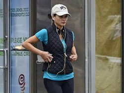 Ini Penampilan Miss Universe 2015 Tanpa Makeup Saat Jalan-jalan di New York