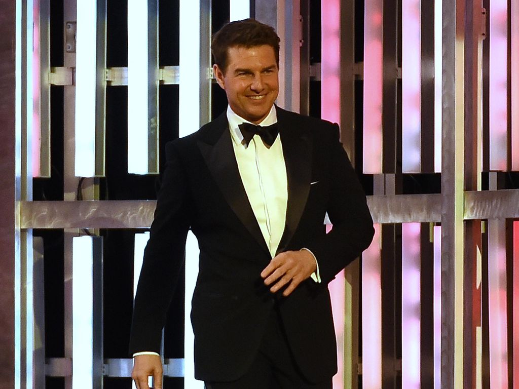 Tom Cruise Kembalikan Piala Golden Globe, Ada Apa?