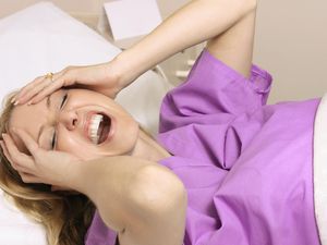 Ketika Kontraksi Melahirkan Dijelaskan Melalui Bola Pingpong dan Balon