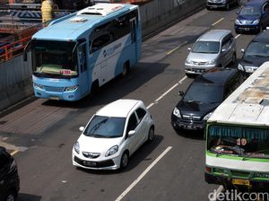 100 Bus Operator Angkot DKI Siap Gabung TransJ dalam Trans Swadaya