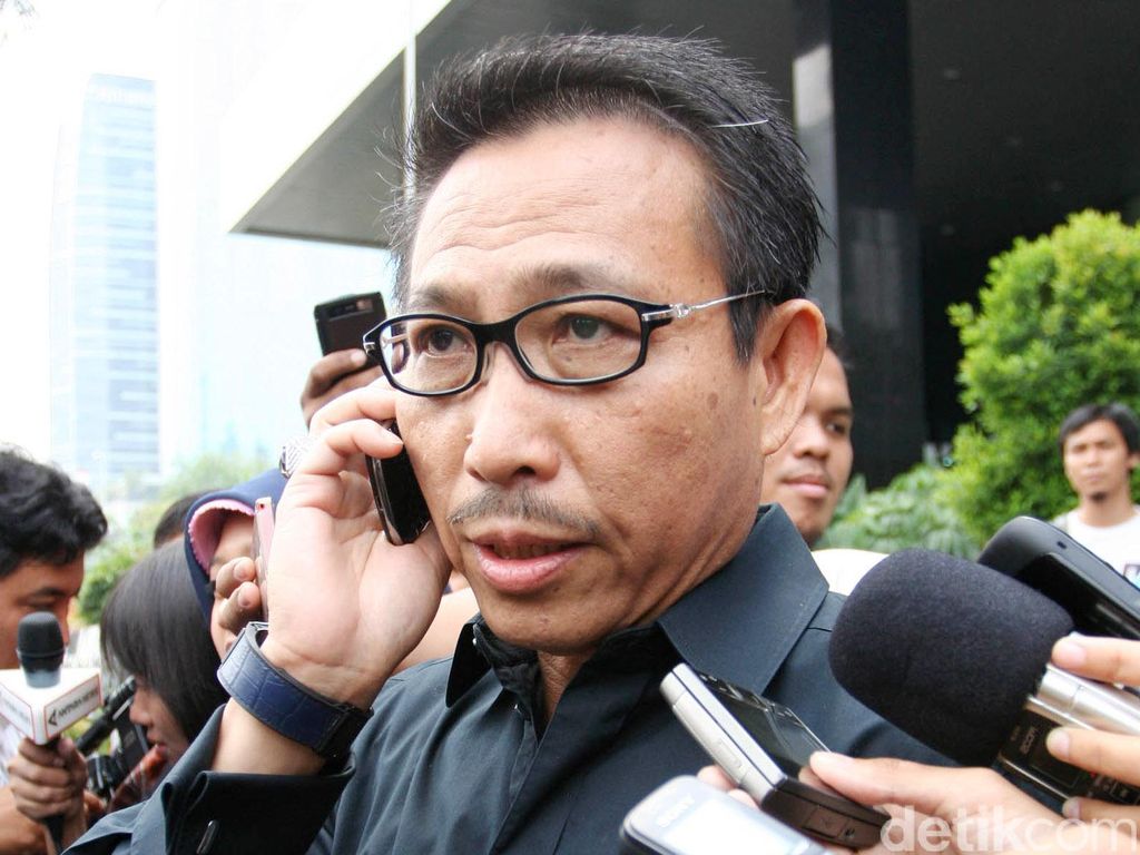 Polisi Cek TKP Dugaan Penganiayaan oleh Herman Hery Polisi Cek TKP Dugaan Penganiayaan oleh Herman Hery